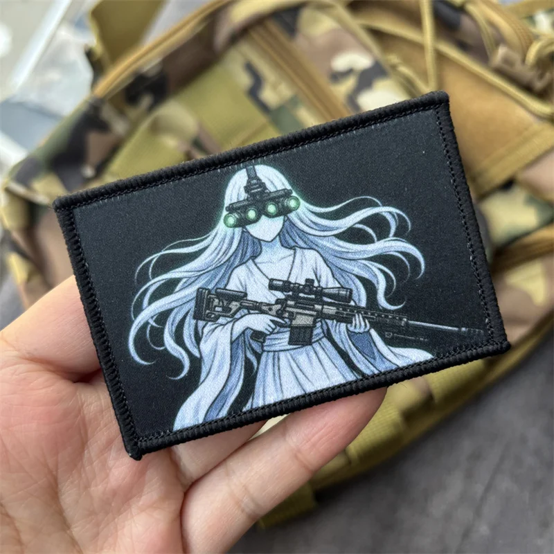 Parche táctico visión nocturna anime – velcro moral para brazalete - imagen 2
