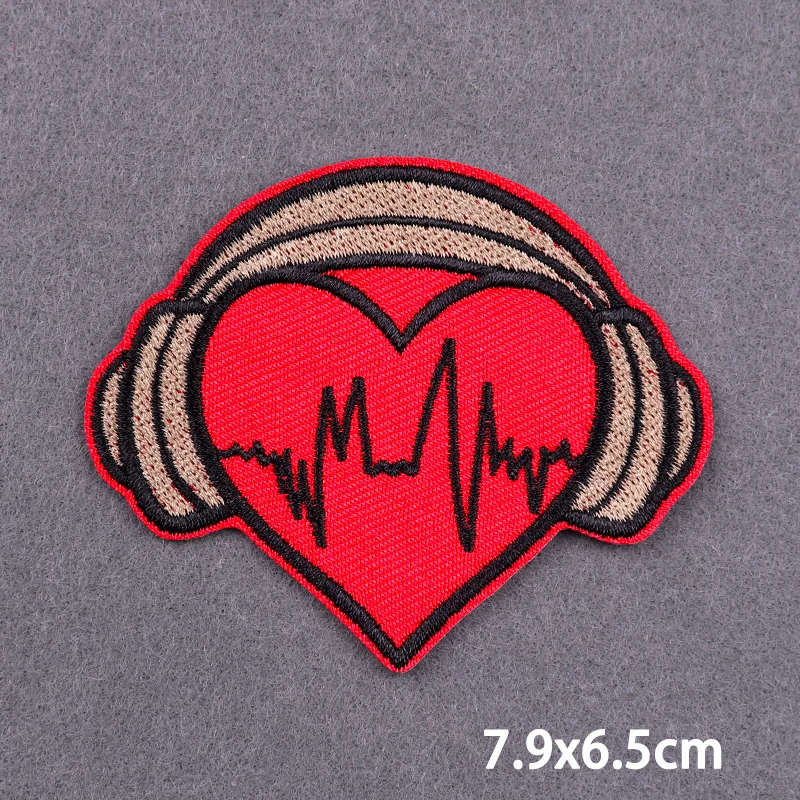 Parches bordados para amantes del corazón, parches para planchar paisaje para ropa, tarjetas, parches para coser en ropa, apliques adhesivos DIY, insignia - imagen 4