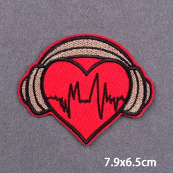 Parche bordado corazón rojo táctico – Termoadhesivo para uniforme