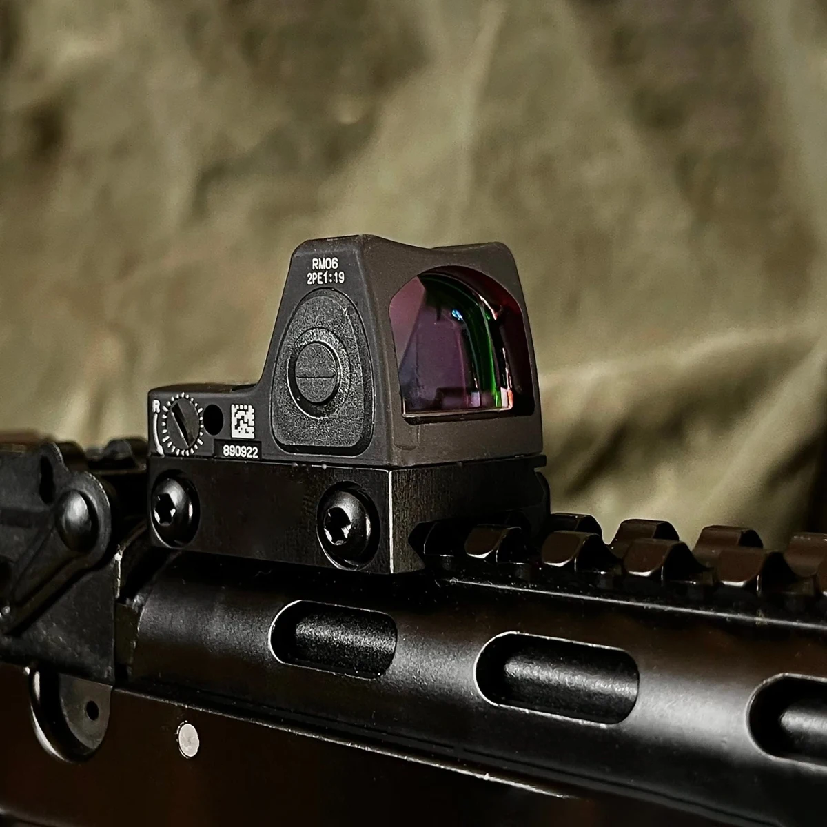 Base de placa de pistola de montaje de mira trasera Universal de punto rojo táctico RM compatible con RM MR SR VISM Red Dot Sight 20mm montaje para GLOCK 17 G19 G23 - imagen 5