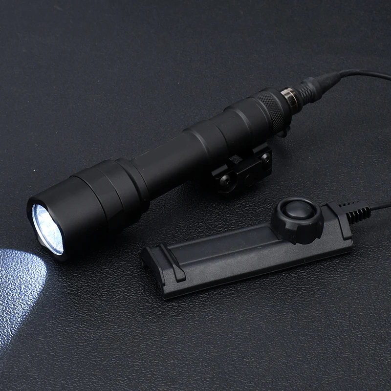 Linterna táctica SF M300 M600, luz de explorador de Metal sin marcas, interruptor de presión de doble función de Control remoto, compatible con riel de 20mm - imagen 3