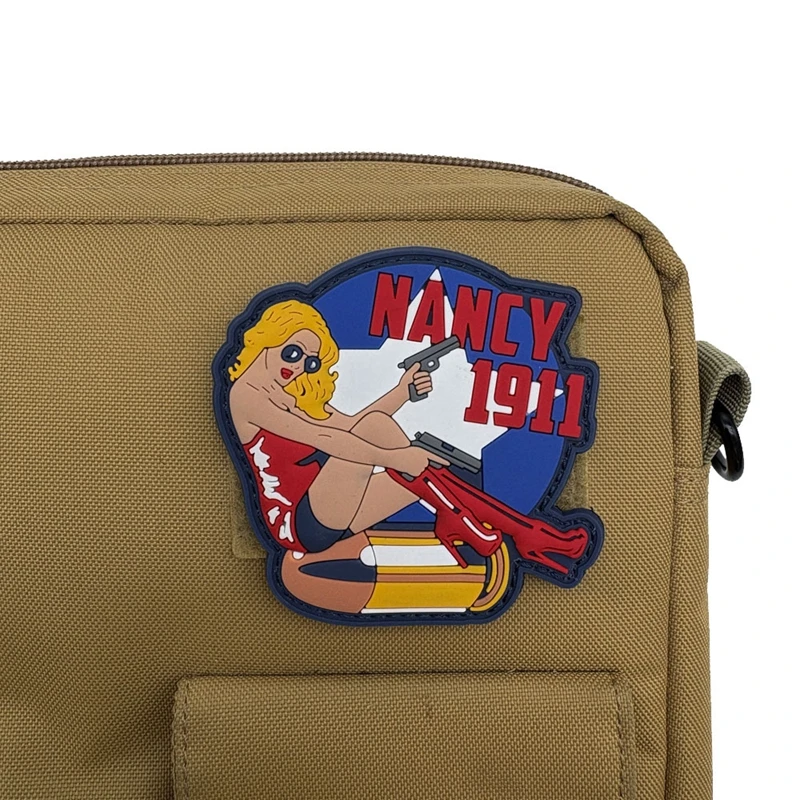 Parche luminoso de gancho y bucle de PVC para chica de Bikini, parches de accesorios de ropa, insignia moral para exteriores, insignias tácticas - imagen 5