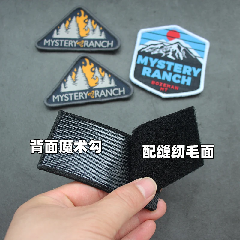 Accesorios para bolsas al aire libre, insignias triangulares, etiquetas tejidas de granja misteriosa, chaquetas de moral, mochilas, parche de gancho DIY - imagen 4