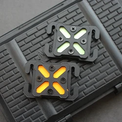 Mochila táctica con Logo Glow X, Clip Molle, correas luminosas reflectantes, accesorios DIY, hebilla táctica de resina ABS