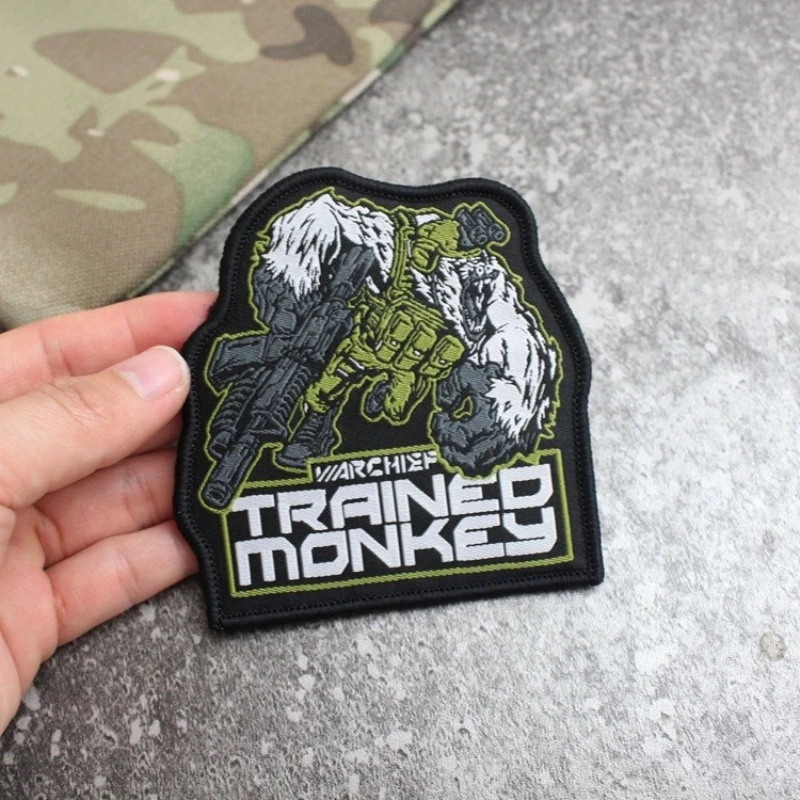 Parches de gancho y bucle de marca tejida para ropa, emblema táctico, insignia de moral de mono entrenada, pegatina para mochila, brazalete creativo - imagen 3