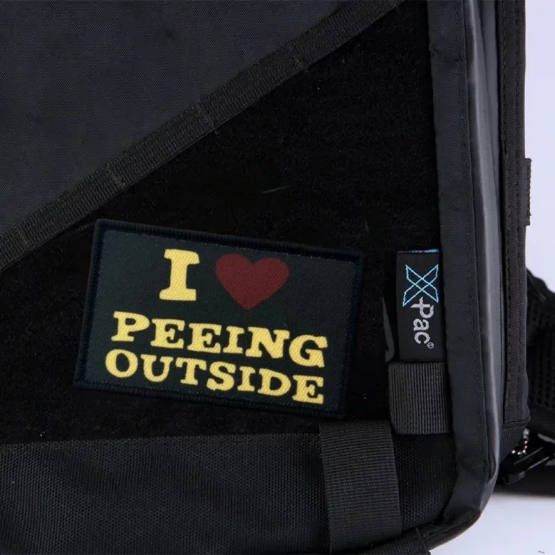 Parche moral táctico para mochila o uniforme: me encanta orinar fuera - imagen 2