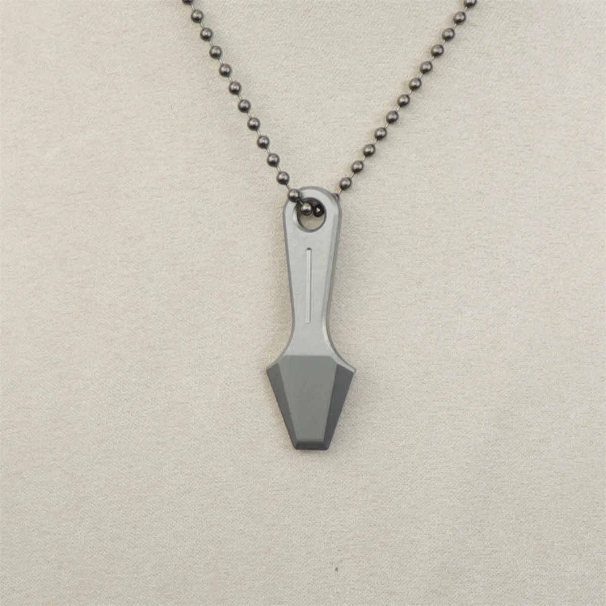 Gadget portátil para exteriores de aleación de titanio, Mini destornillador de trompeta Edc, hebilla pequeña portátil creativa - imagen 4