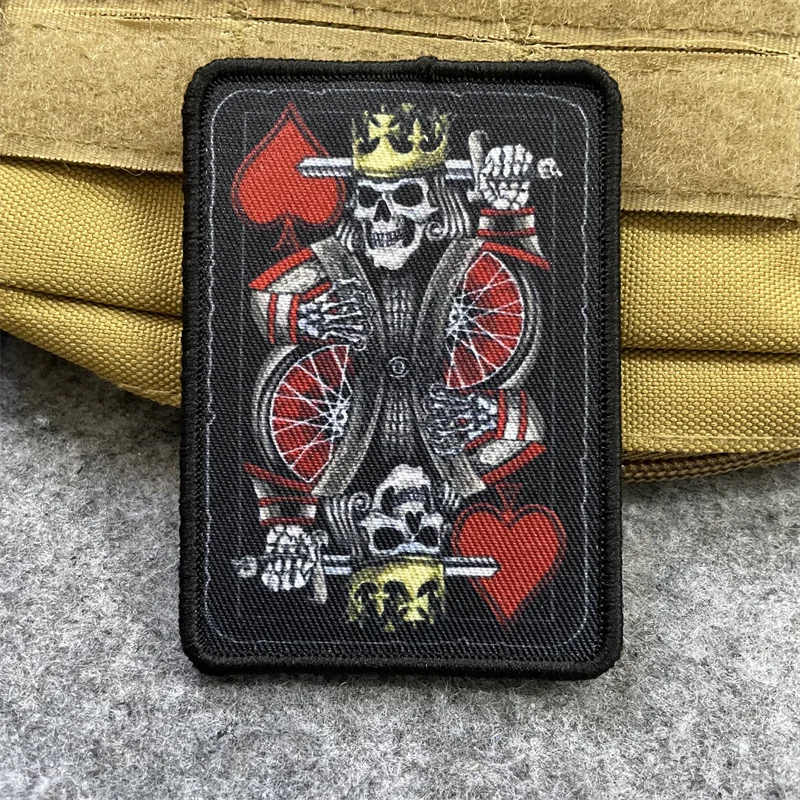 Parche estampado de Rey Cráneo, esqueleto, naipes, gancho y bucle, insignia de moral militar, brazalete, ropa Chevron, pegatinas para mochila - imagen 4