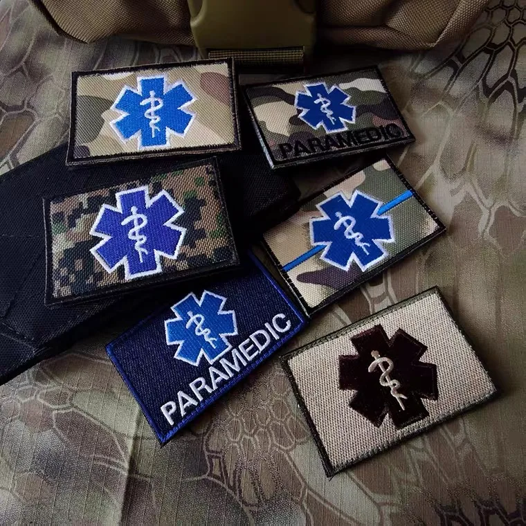 Parche bordado Life Star Rescue PARAMEDIC insignia de gancho y bucle brazalete accesorios de ropa parche de serpiente de primeros auxilios emblema - imagen 2