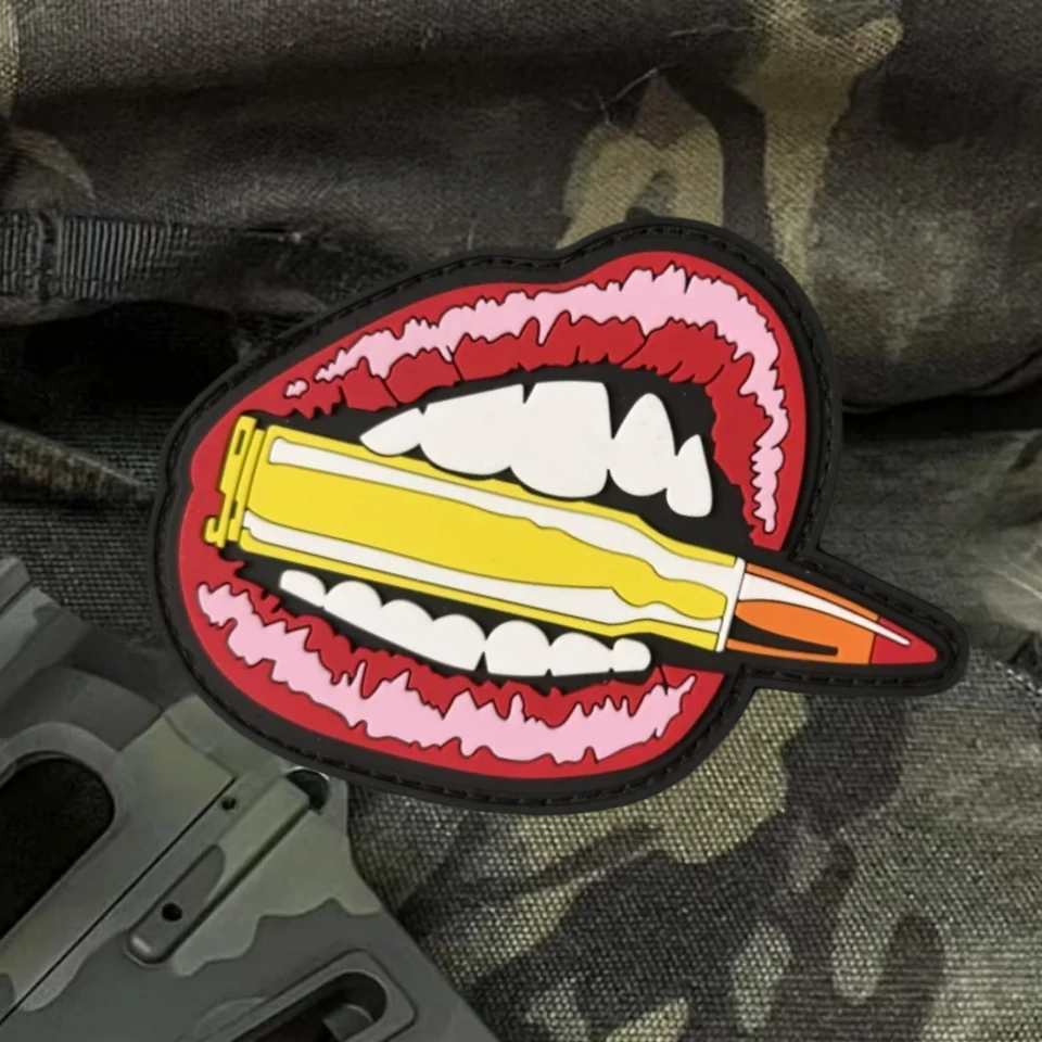Parche de PVC 3D de bala de labio, insignia de moral táctica, parches de gancho y bucle, brazalete personalizado del ejército militar táctico, pegatina para mochila - imagen 4