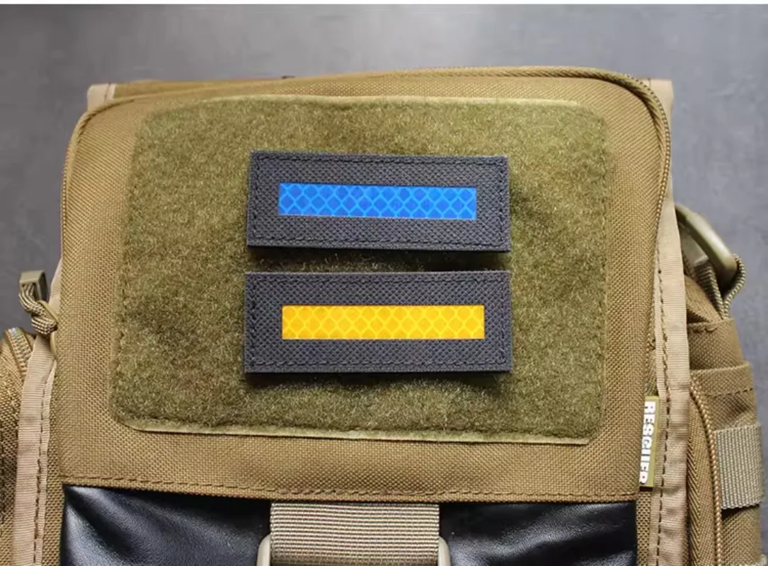 Accesorios para bolsas al aire libre, insignias de identificación nocturna cortadas con láser en forma de parche de gancho de rayas tácticas reflectantes largas para el pecho - imagen 2