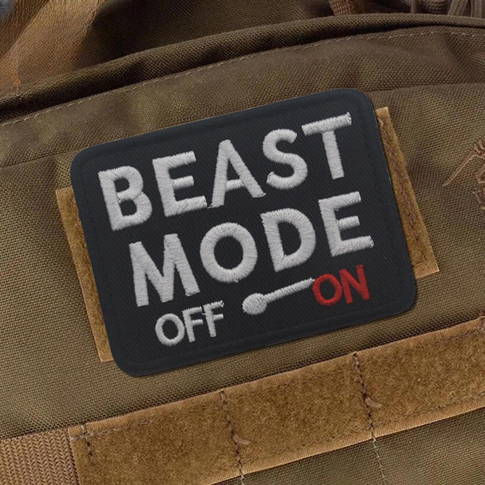 BEAST MODE Funny Meme Parche táctico de velcros Cierre de gancho y bucle - Insignia de moral bordada militar para mochila Molle al aire libre