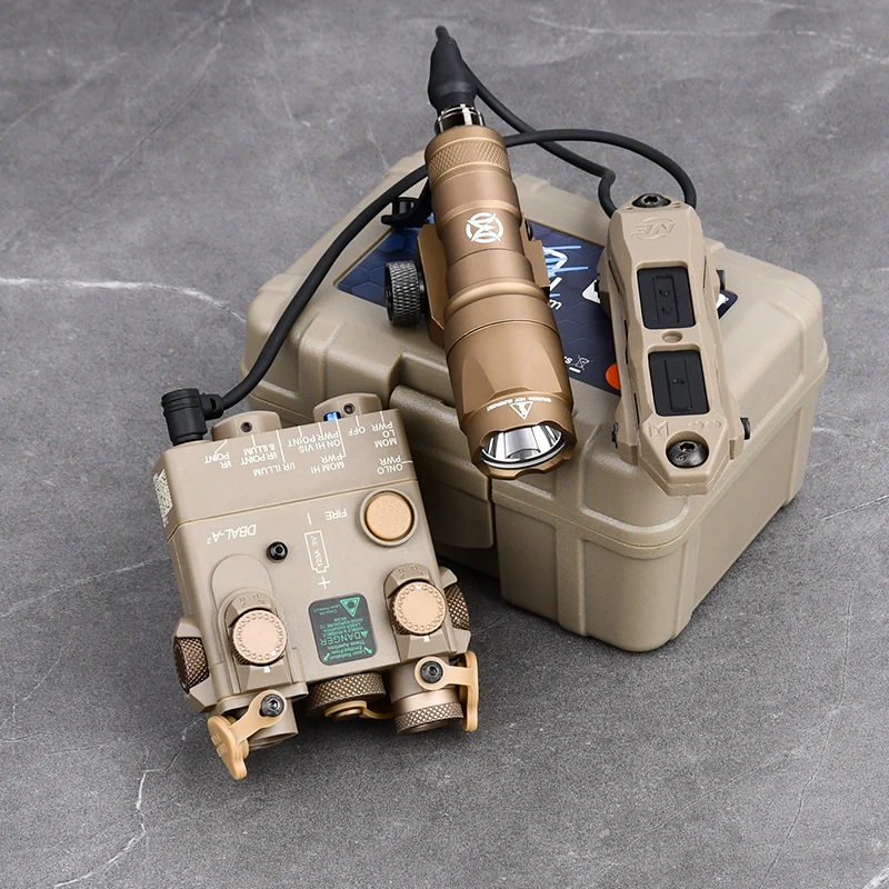 Wadsn DBAL-A2 rojo verde azul punto láser M300A caza explorador juego de luces DBAL A2 táctico blanco linterna LED interruptor de presión - imagen 4