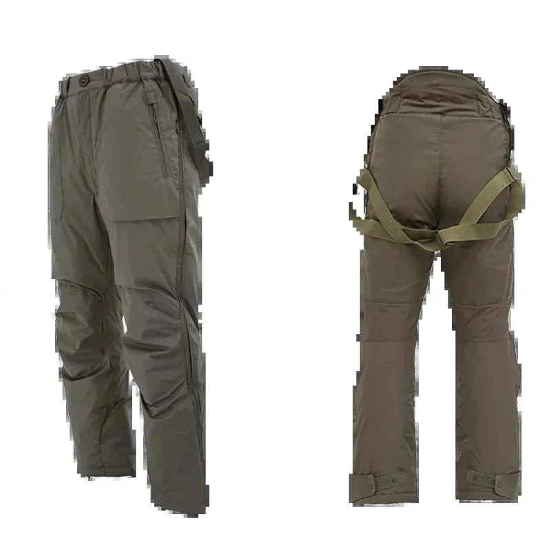 Detalle del pantalón táctico con relleno