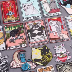 Parche táctico gato tarot – Bordado termoadhesivo para equipar