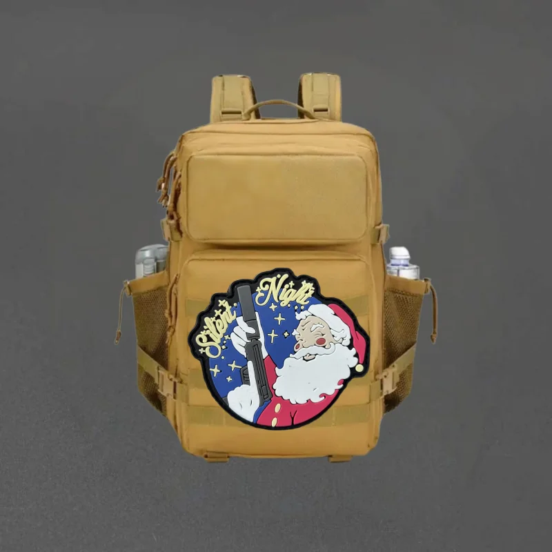 Parche de PVC con pistola de Santa "Silent Night", chaleco táctico, sombreros con gancho y bucle, insignia de moral, pegatinas para mochila, parches para brazalete para ropa