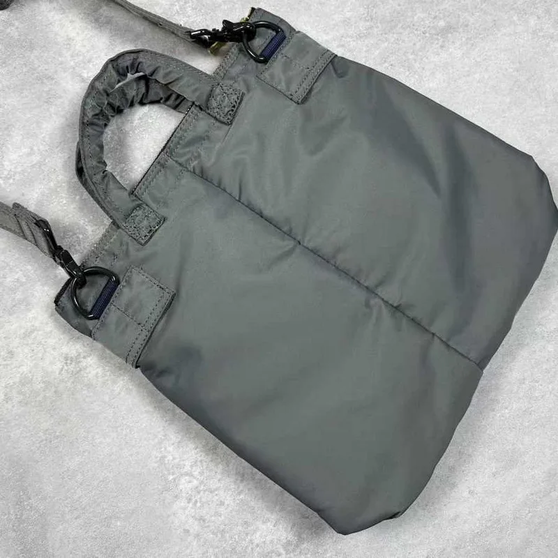 Bolso bandolera bidireccional Aloha Shaka en gris urbano - 26×28 cm - imagen 3