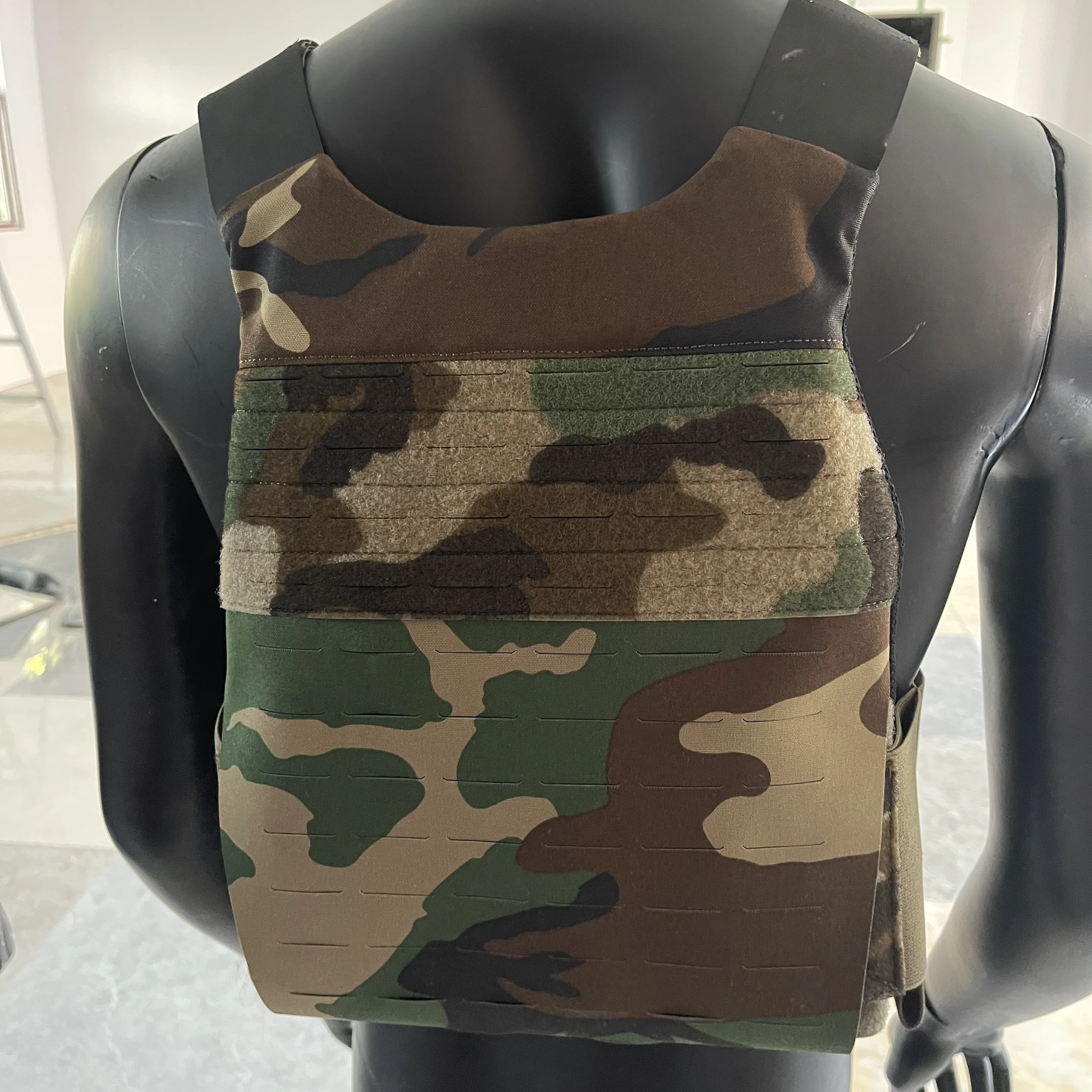 Chaleco portador de placa táctica con corte láser Ferro FCPC 3,0, tela IRR de baja visibilidad a prueba de infrarrojos - imagen 3