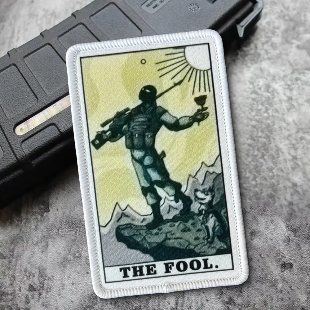 Parche táctico de moral de soldados, divertido parche de gancho y bucle Trubadur THE FOOL, insignia militar, brazalete, pegatinas para mochila, accesorios