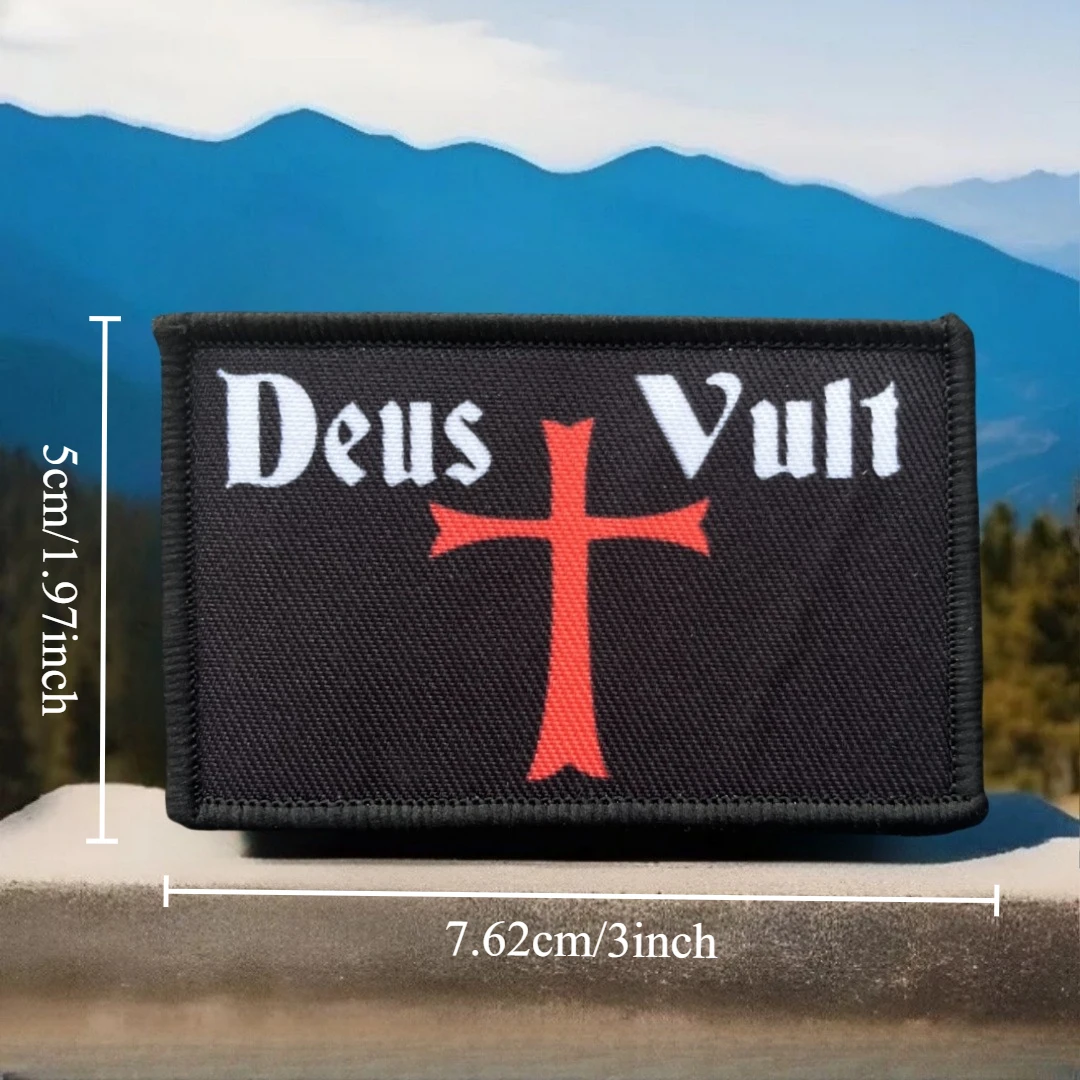 Parche Brazalete Deus Vult – Velcro adhesivo militar táctico - imagen 3