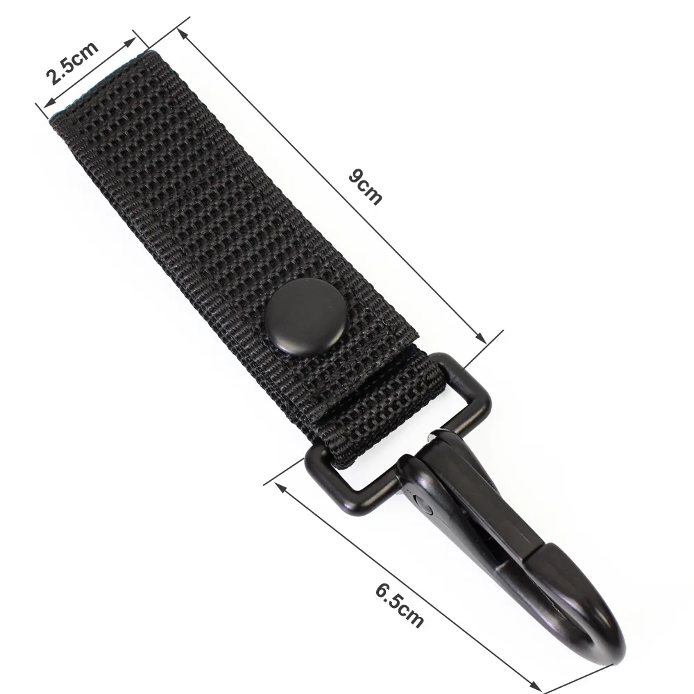 Una correa de reloj negro con una hebilla