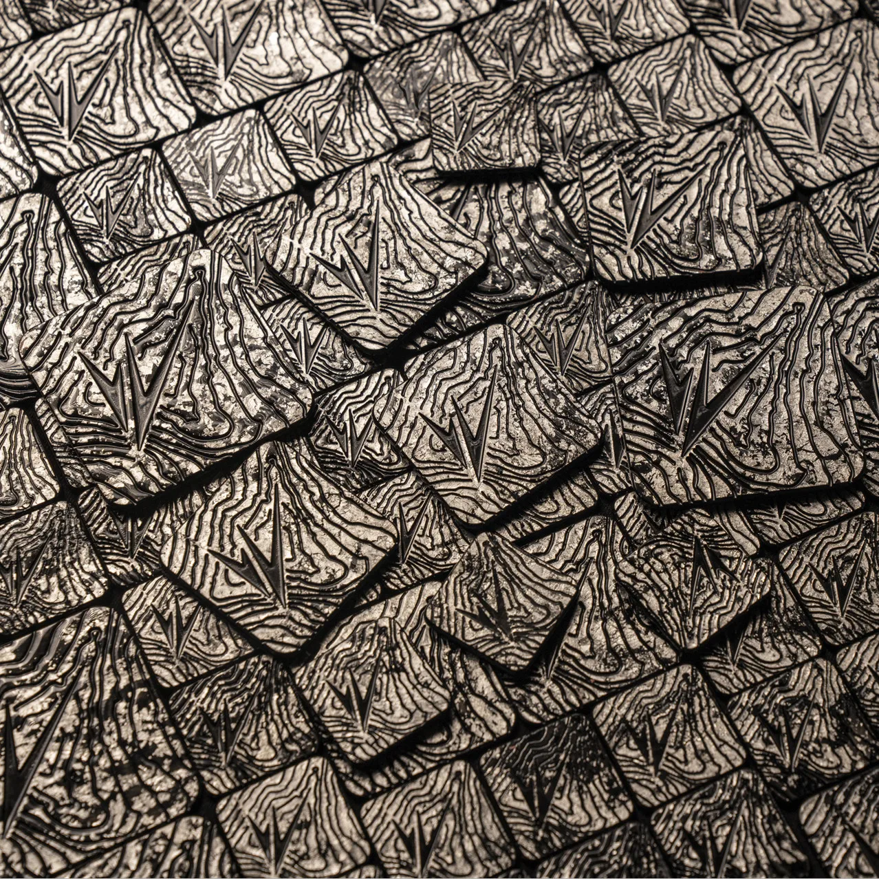 Parche de fibra de carbono forjado de contorno con incrustaciones cuadradas plateadas Matterhorn contorno táctico DIY apliques para ropa decoración de mochila - imagen 2