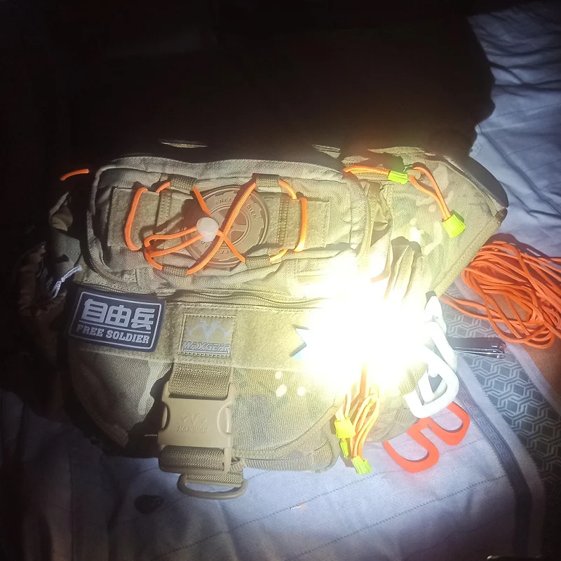 Hebilla luminosa de nariz de cerdo de 4mm, cuerda de paraguas para exteriores, bloqueo de presión, botón de ajuste elástico EDC para accesorios de mochila - imagen 4