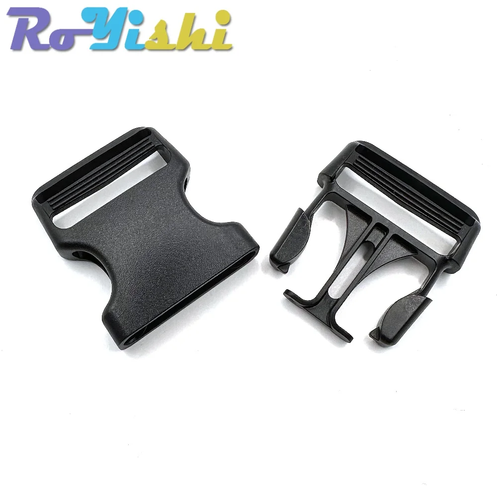 2 unids/pack de plástico negro hebilla ajustable de doble vía Clips de mochila duraderos para sujetador de correa - imagen 4