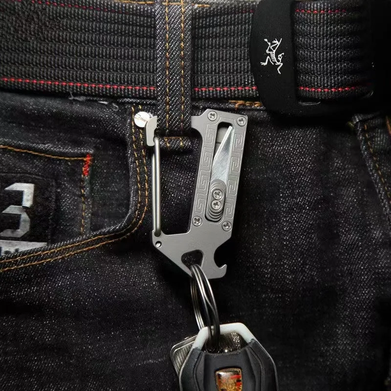 Cortador EDC multifunción de titanio con hebilla y cuchillas - imagen 4