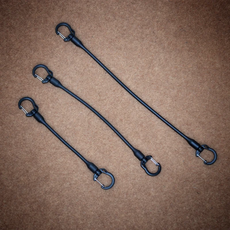 Ganchos giratorios multifuncionales de doble punta, ganchos elásticos de plástico, llavero bidireccional grande, mediano, pequeño y negro - imagen 4