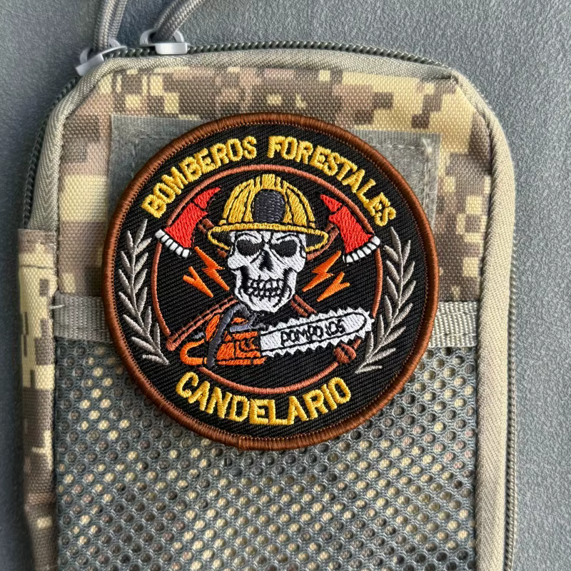 Parche bombero forestal bordado con velcro – Insignia táctica - imagen 3