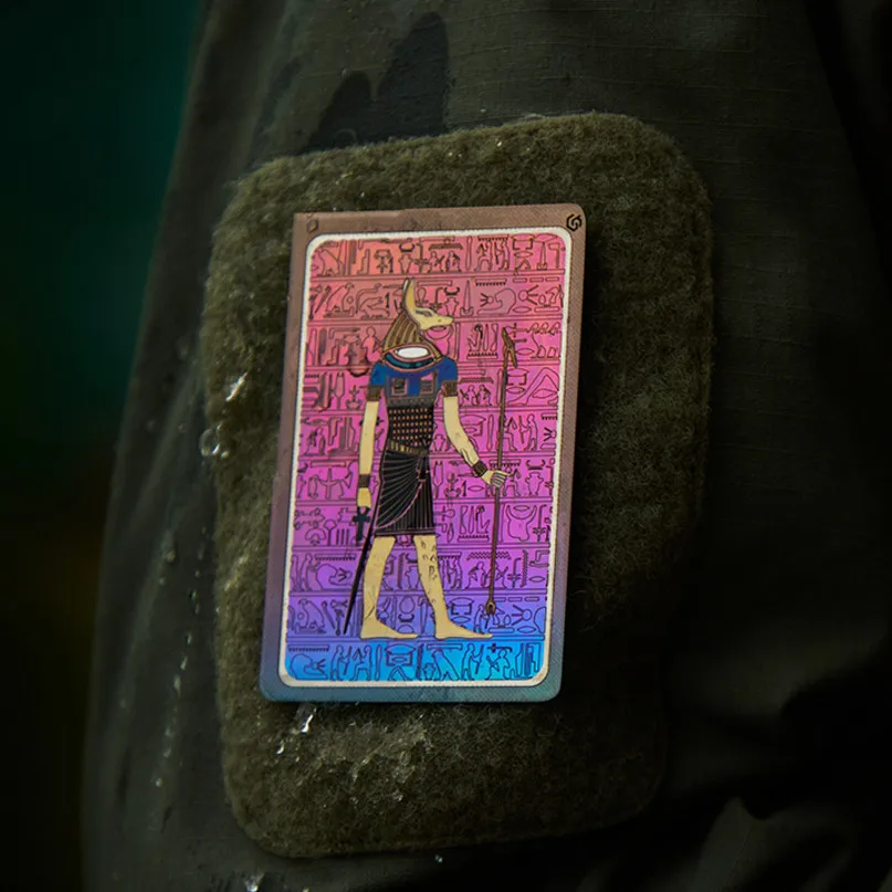 Parche de dardo táctico T2, cuchillo de aleación de titanio, tarjeta, herramienta de Unboxing, insignia táctica de Metal para mochila, ropa, artículo decorativo - imagen 2