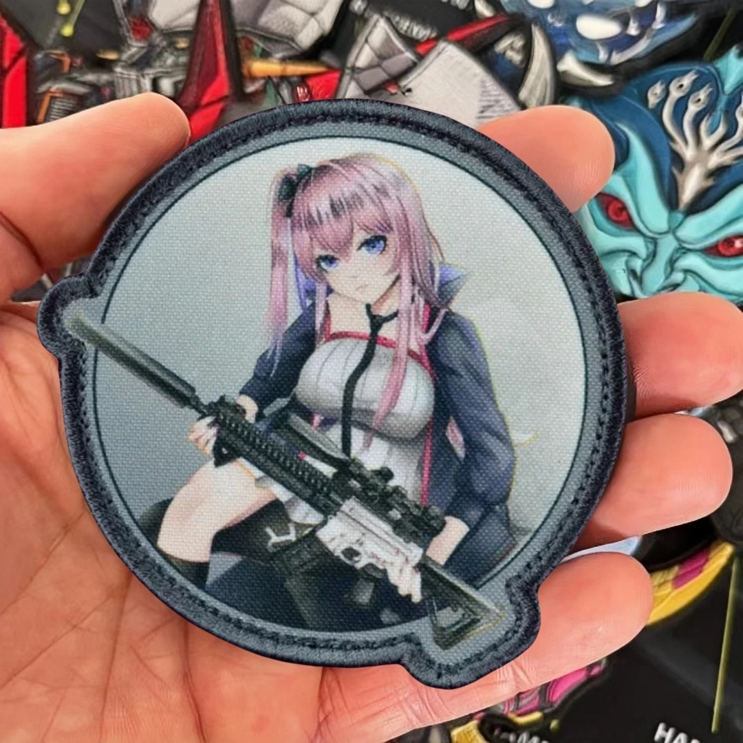 Parche táctico de primera línea para niñas P90, insignia de moral AR-15, brazalete del ejército militar, pegatina para mochila, parches de gancho impresos para ropa - imagen 3