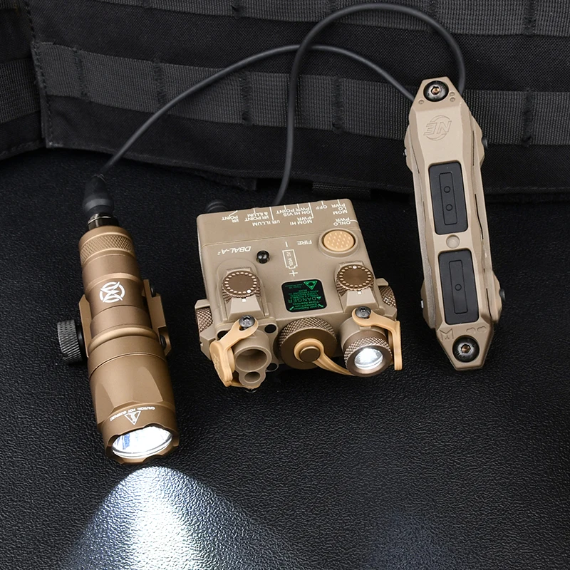 Wadsn DBAL-A2 rojo verde azul punto láser M300A caza explorador juego de luces DBAL A2 táctico blanco linterna LED interruptor de presión - imagen 3