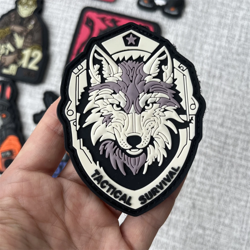 Insignia de moral de la Legión Animal táctica, parches del ejército, brazalete militar de PVC, mochila, pegatina de gancho y bucle - imagen 2