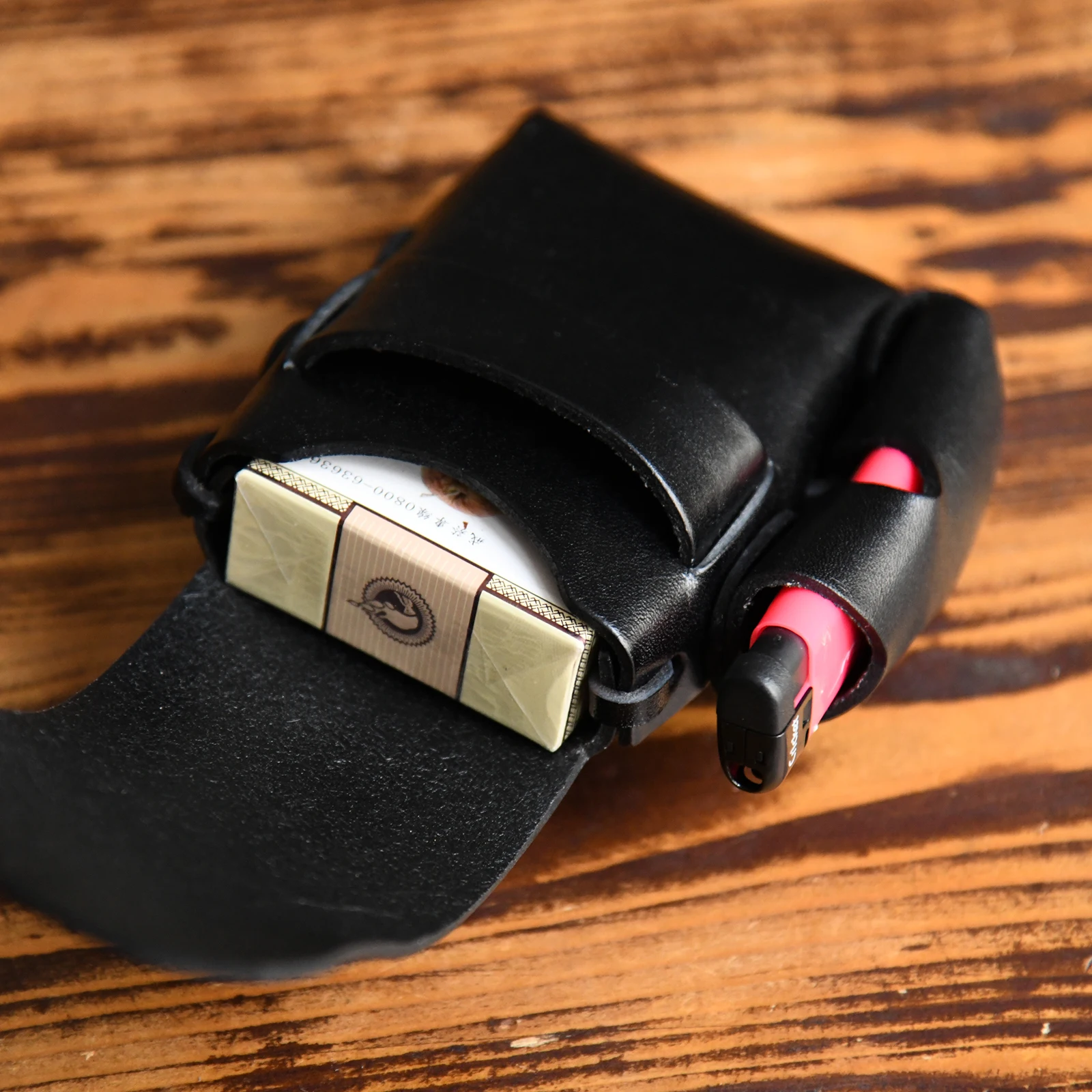 Paquete de cigarrillos de cuero de vaca puro hecho a mano para hombres, capa de plomo, bolsa de encendedor de cuero de vaca Real - imagen 2