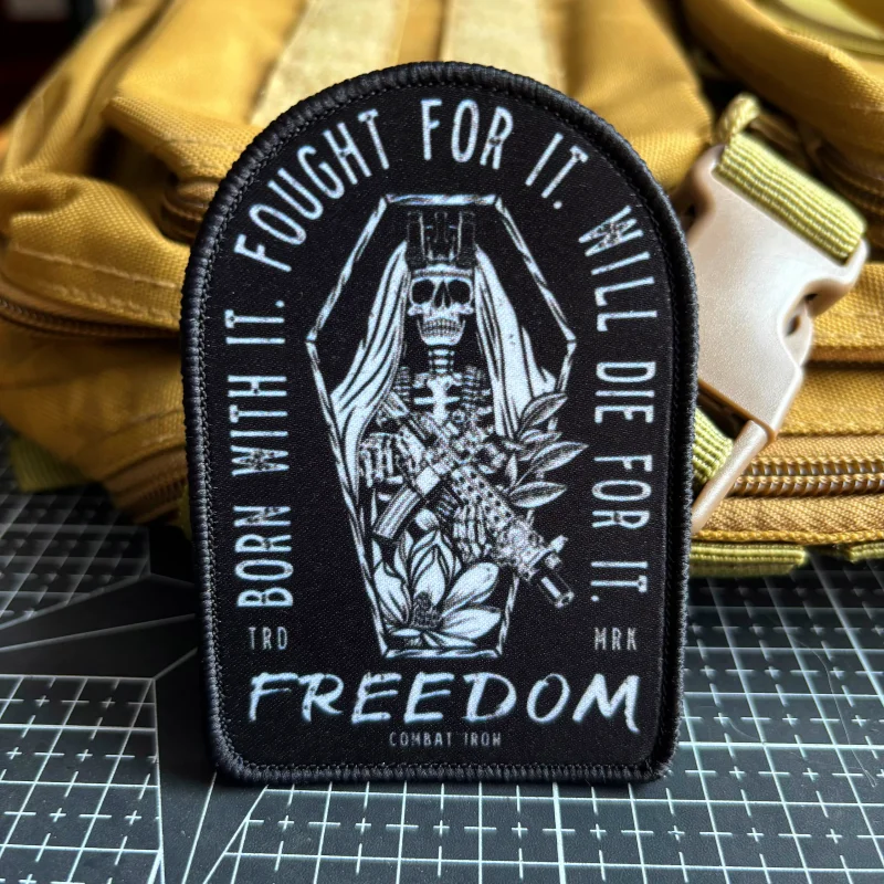 Parche táctico Freedom Reaper Skull Gunner, insignia de moral, parches de impresión, gancho y bucle, mochila militar, pegatina Punk