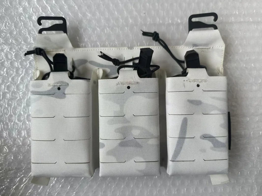 MC MCAP WG Deportes al aire libre FCSK FERRO Bolsa triple para revistas con corte láser