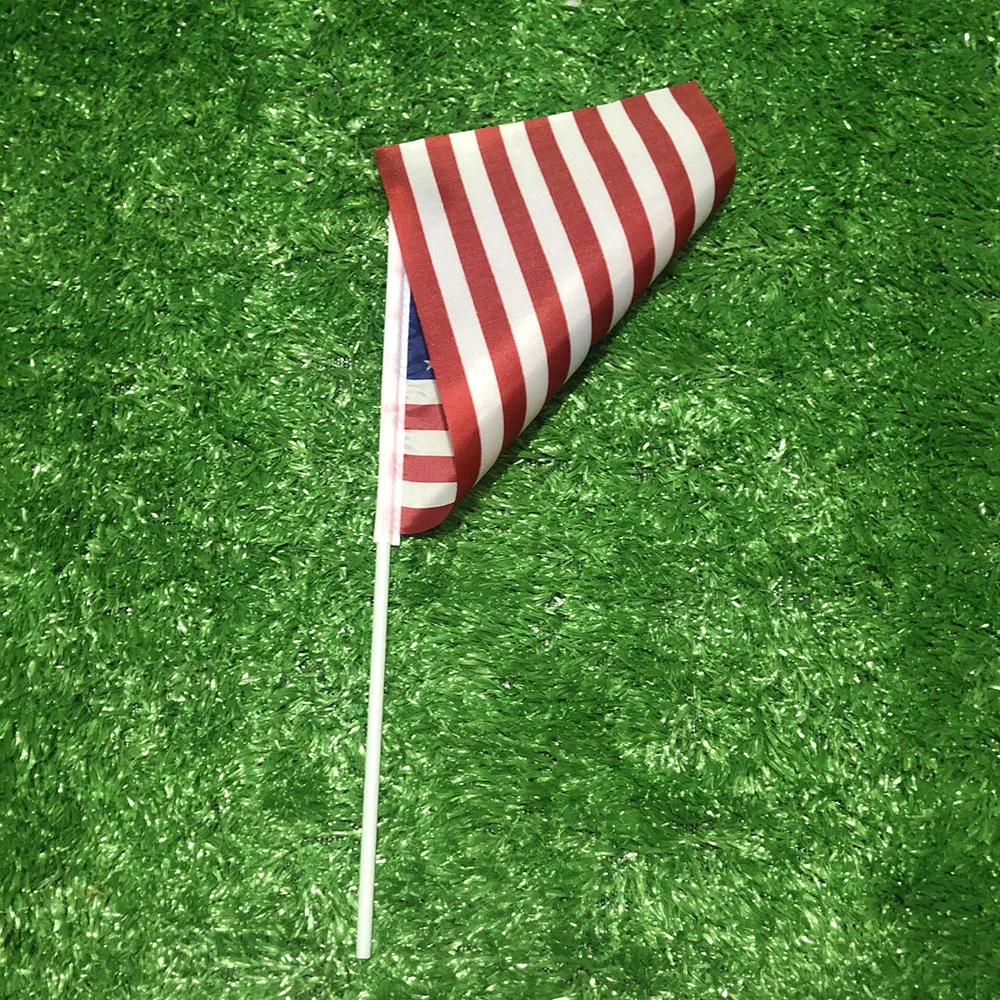 SKY FLAG Bandera de mano americana 14x21 cm 100 piezas poliéster penetración de doble cara Bandera ondulada de mano de EE. UU. con poste de plástico para decoración - imagen 5