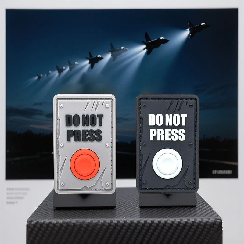 NO PRESS parche luminoso de PVC, insignia táctica de goma que brilla en la oscuridad para bolsa DIY, ropa, chaleco, decoración - imagen 2