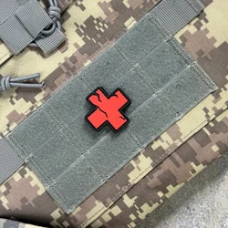 Parche táctico Cruz Roja agrietada PVC adhesivo anti-desgaste