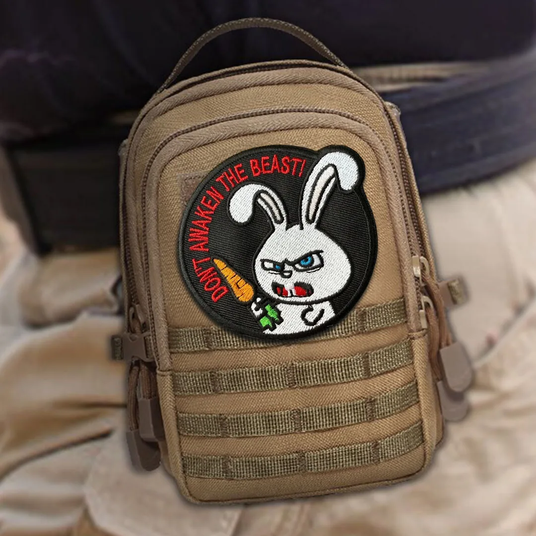 ¡No despertar la bestia! Parche táctico de conejo, parches bordados con gancho y bucle, insignia de moral militar, brazalete del ejército, pegatinas para mochila - imagen 5