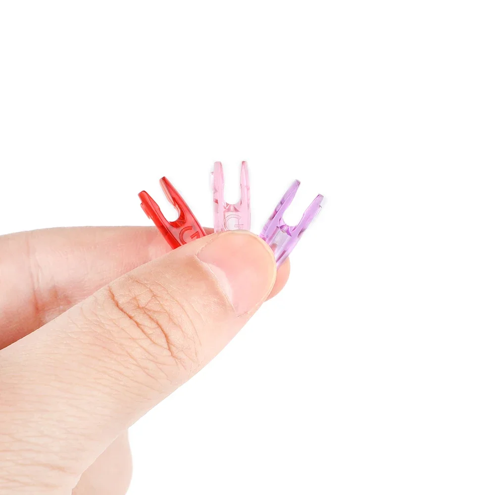 50 Uds flecha Nock tiro con arco flecha Pin Nock reemplazo plástico G flecha colas eje DIY para arco al aire libre caza accesorios de tiro - imagen 3