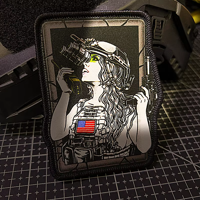 Parche táctico guerrera con velcro – Insignia moral para mochila - imagen 5
