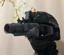 Visión nocturna térmica montada en casco rápido compatible MOLLE