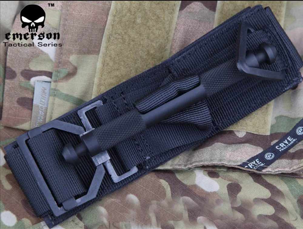 Aplicación del torniquete en brazo