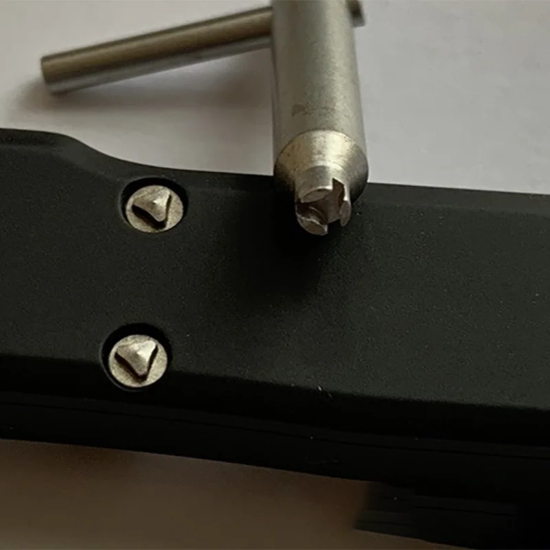 Destornillador triangular de acero inoxidable para UTX70