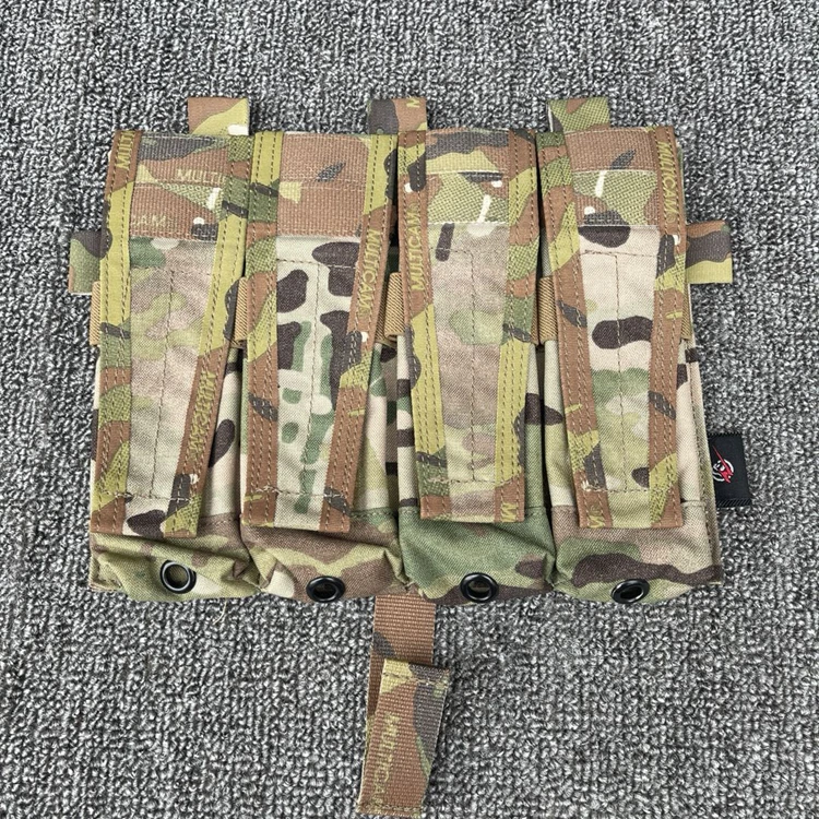 Vista del portacargador multicam M4