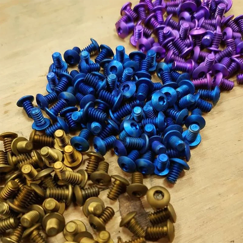 Detalles de rosca y materiales