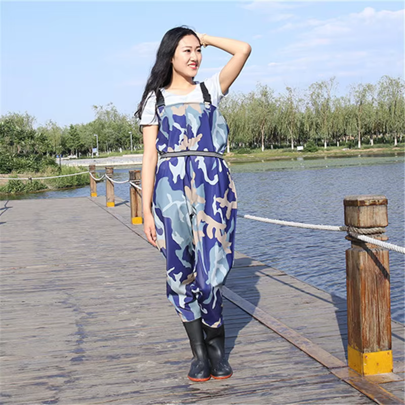 Traje impermeable ripstop para caza y pesca con botas incluidas - imagen 2